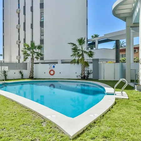 Isea 153 - Grupo Turis * קלפה