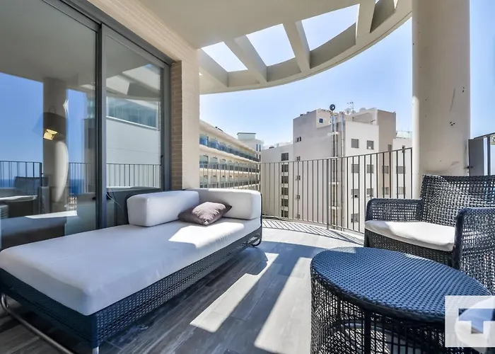 Isea 153 - Grupo Turis Calpe